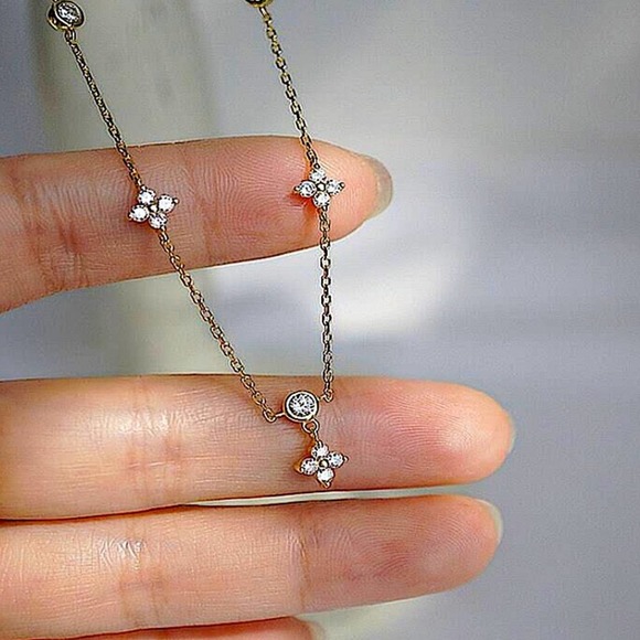 Sterling Silver Four Leaf Clover Zircon Dainty Tiny Delicate Necklace - Picture 4 of 6